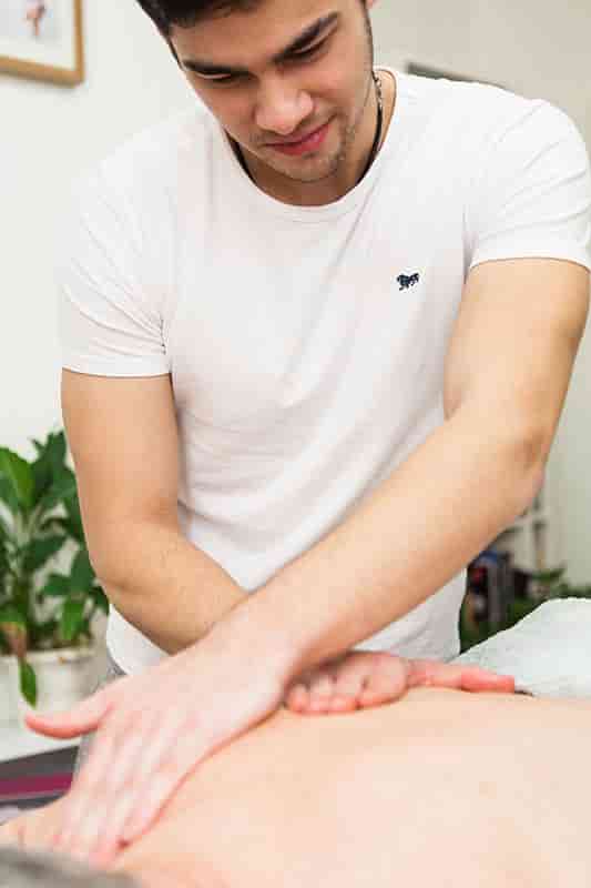 Sports massage near Surbiton KT6 — Supreme Sports Therapy, New Malden KT3